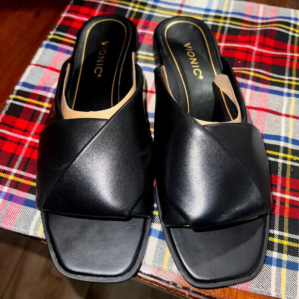 Vionic Miramar BLK Nappa Women's Size 9